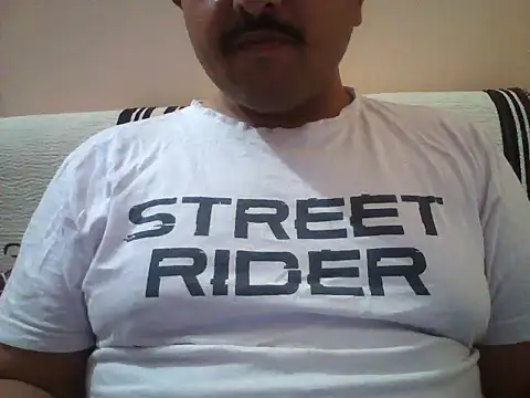 Snapshot of Akhil3290 chatting on 16, 4, 2026 Akhil3290 online show from 16, 4, 2026