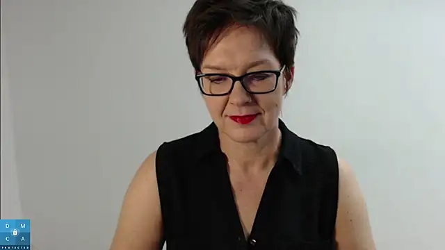 Snapshot of Sofie69Velvet chatting on 12, 10, 2025 Sofie69Velvet online show from 12, 10, 2025