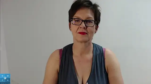 Snapshot of Sofie69Velvet chatting on 14, 10, 2025 Sofie69Velvet online show from 14, 10, 2025