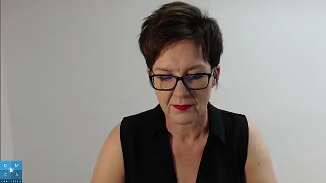 Snapshot of Sofie69Velvet chatting on 22, 10, 2025 Sofie69Velvet online show from 22, 10, 2025