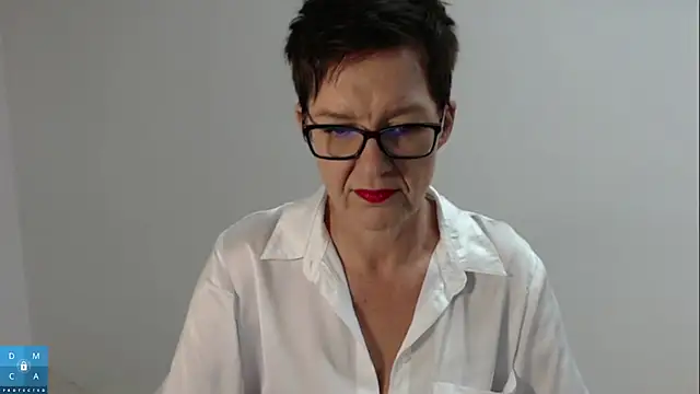 Snapshot of Sofie69Velvet chatting on 23, 11, 2025 Sofie69Velvet online show from 23, 11, 2025