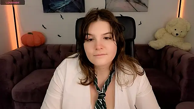 Ruyjin Choi online show from 28, 10, 2025