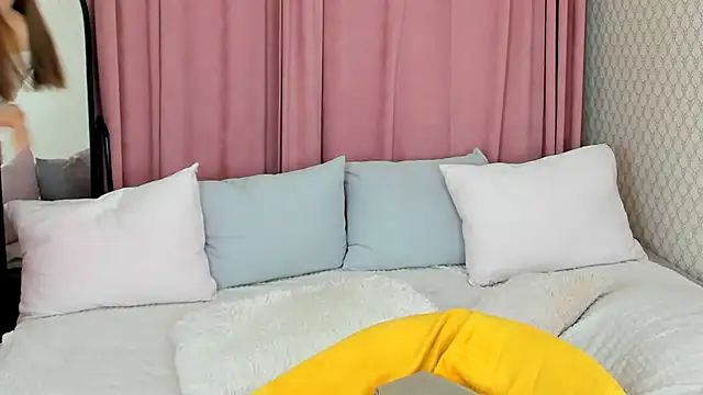 BritneyCruze online show from 7, 12, 2024