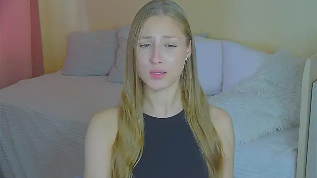 BritneyCruze online show from 14, 9, 2025