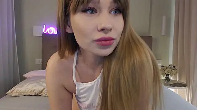 NoraLosttT online show from 8, 2, 2025