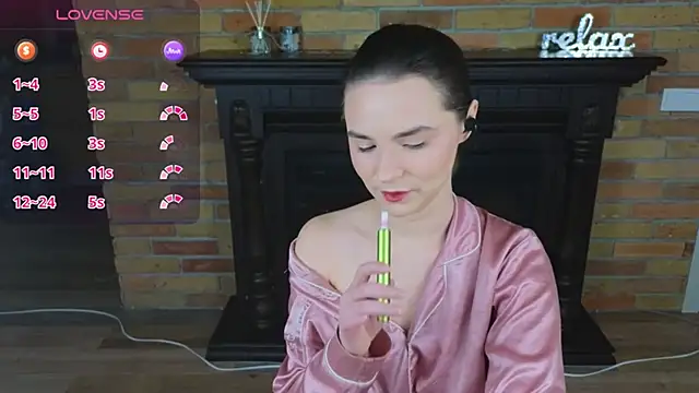 Snapshot of Ellie_Sunset chatting on 15, 2, 2026 Ellie Sunset online show from 15, 2, 2026