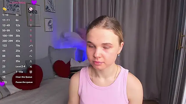 OdetteHarwick online show from 11, 11, 2025