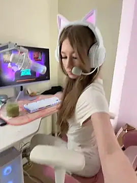 your girl next door online show from 28, 10, 2025