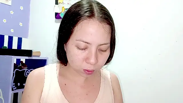 Snapshot of PetiteIvoryQueen19 chatting on 22, 7, 2026 PetiteIvoryQueen19 online show from 22, 7, 2026