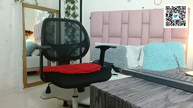 isabela ferrer  online show from 14, 4, 2026