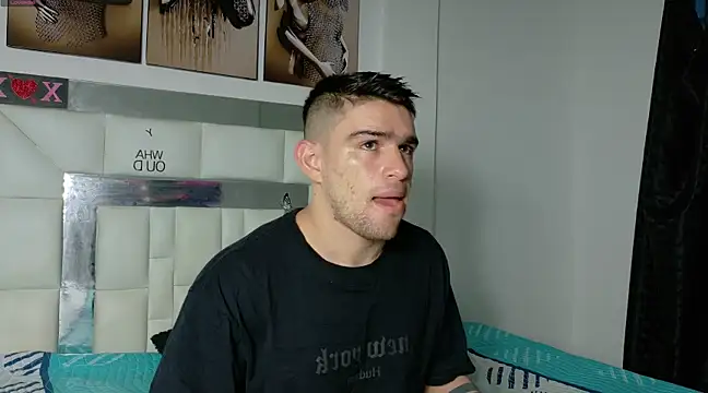 Sexy Alejandro  online show from 24, 1, 2025