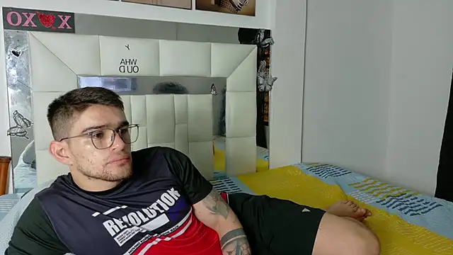 Sexy Alejandro  online show from 29, 1, 2025