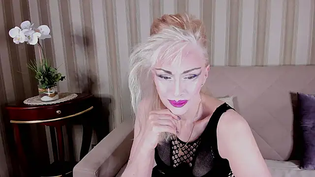 Rita Farel online show from 2, 2, 2026