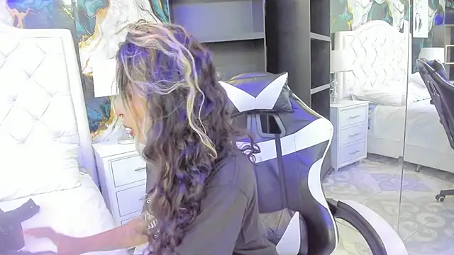 rave connor online show from 7, 10, 2025