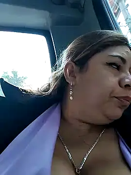Snapshot of Laura-Hernandez chatting on 11, 12, 2024 Laura-Hernandez online show from 11, 12, 2024