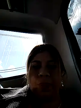 Snapshot of Laura-Hernandez chatting on 12, 12, 2024 Laura-Hernandez online show from 12, 12, 2024