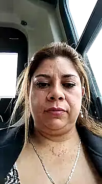 Snapshot of Laura-Hernandez chatting on 23, 12, 2024 Laura-Hernandez online show from 23, 12, 2024