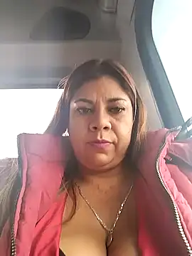 Snapshot of Laura-Hernandez chatting on 26, 12, 2024 Laura-Hernandez online show from 26, 12, 2024