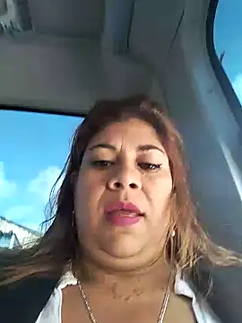 Snapshot of Laura-Hernandez chatting on 31, 12, 2024 Laura-Hernandez online show from 31, 12, 2024