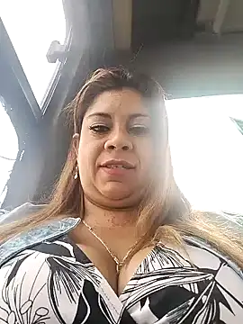 Snapshot of Laura-Hernandez chatting on 12, 2, 2025 Laura-Hernandez online show from 12, 2, 2025