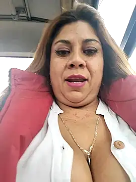 Snapshot of Laura-Hernandez chatting on 14, 2, 2025 Laura-Hernandez online show from 14, 2, 2025