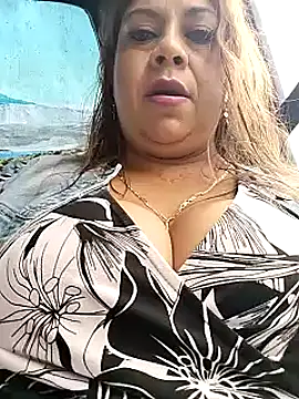 Snapshot of Laura-Hernandez chatting on 28, 2, 2025 Laura-Hernandez online show from 28, 2, 2025