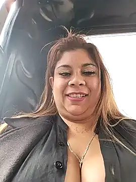 Snapshot of Laura-Hernandez chatting on 1, 3, 2025 Laura-Hernandez online show from 1, 3, 2025