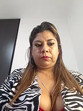 Snapshot of Laura-Hernandez chatting on 26, 5, 2026 Laura-Hernandez online show from 26, 5, 2026