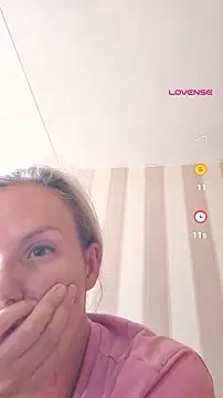 YourJuliena online show from 19, 7, 2026