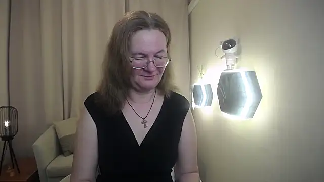 HolyMilfa online show from 22, 4, 2026