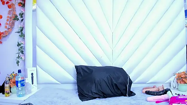 Snapshot of SalmaSantos chatting on 1, 3, 2026 SalmaSantos online show from 1, 3, 2026