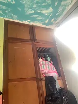 Snapshot of kioluy chatting on 4, 12, 2025 kioluy online show from 4, 12, 2025