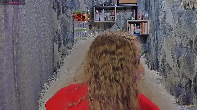 JuxxxsyBunx online show from 4, 10, 2025