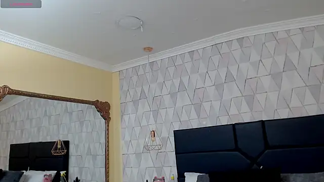 Snapshot of JustinePerry chatting on 6, 3, 2025 JustinePerry online show from 6, 3, 2025