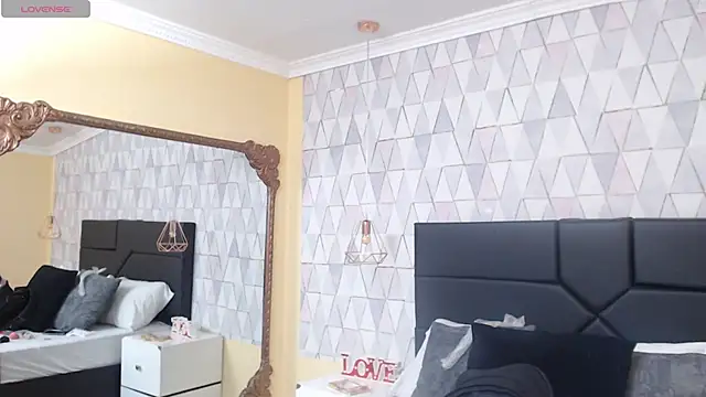 Snapshot of JustinePerry chatting on 23, 3, 2025 JustinePerry online show from 23, 3, 2025