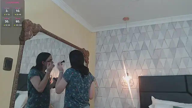 Snapshot of JustinePerry chatting on 20, 9, 2025 JustinePerry online show from 20, 9, 2025