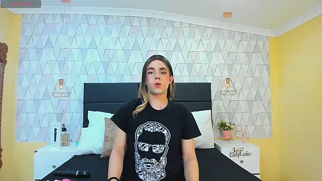 Snapshot of JustinePerry chatting on 20, 10, 2025 JustinePerry online show from 20, 10, 2025