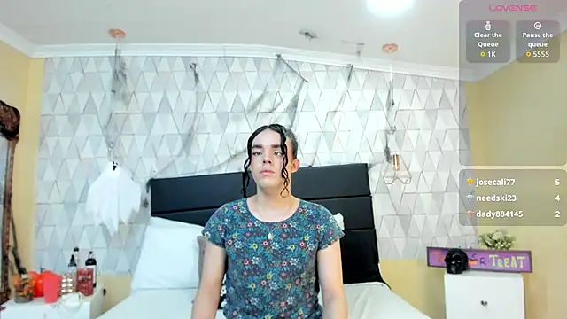 Snapshot of JustinePerry chatting on 27, 10, 2025 JustinePerry online show from 27, 10, 2025