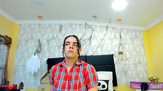 Snapshot of JustinePerry chatting on 31, 10, 2025 JustinePerry online show from 31, 10, 2025