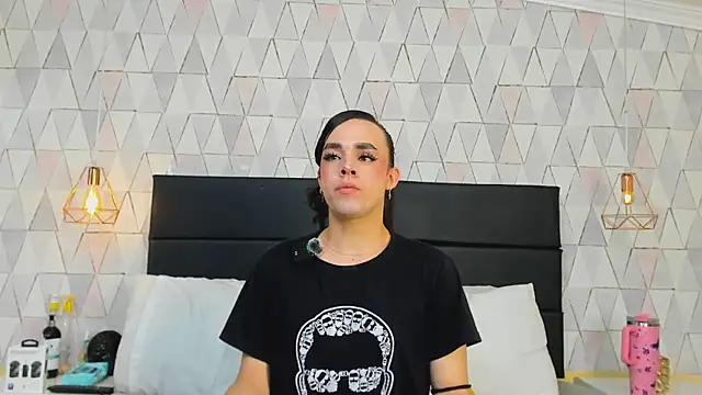 Snapshot of JustinePerry chatting on 1, 12, 2025 JustinePerry online show from 1, 12, 2025