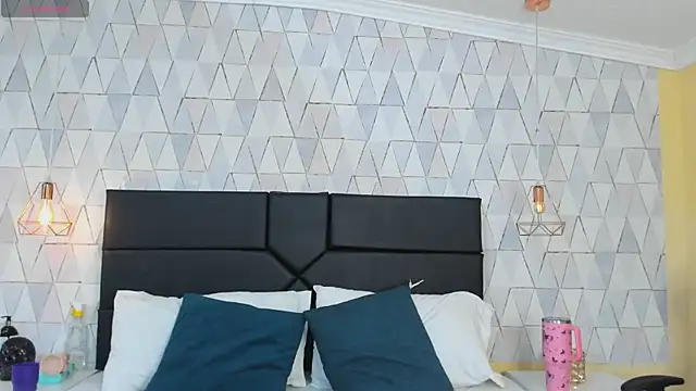 JustinePerry online show from 20, 12, 2025