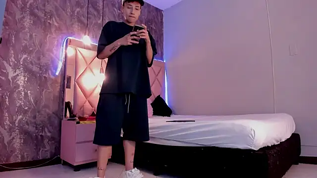 megan 100 online show from 25, 1, 2025