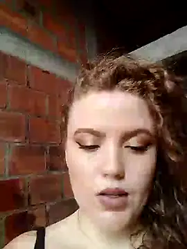 Mia fooxx  online show from 12, 1, 2025