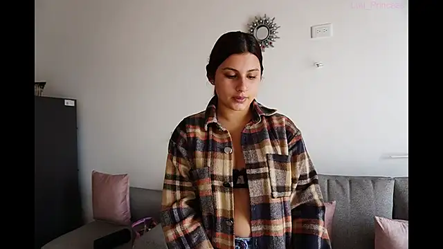 Luu Princess online show from 4, 1, 2025