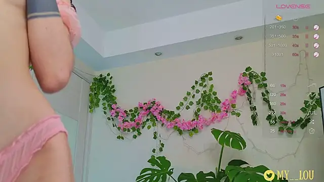 MyLou  online show from 15, 3, 2025