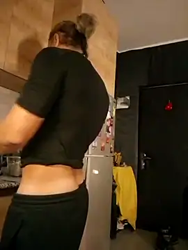 Lovely milk online show from 3, 1, 2025