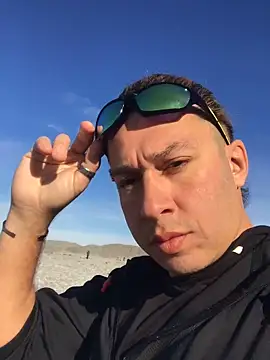 Lovely milk online show from 22, 1, 2025