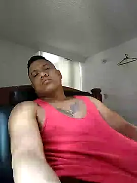 latinblack01 online show from 12, 12, 2024