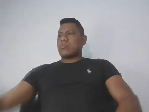 Snapshot of latinblack01 chatting on 6, 10, 2025 latinblack01 online show from 6, 10, 2025