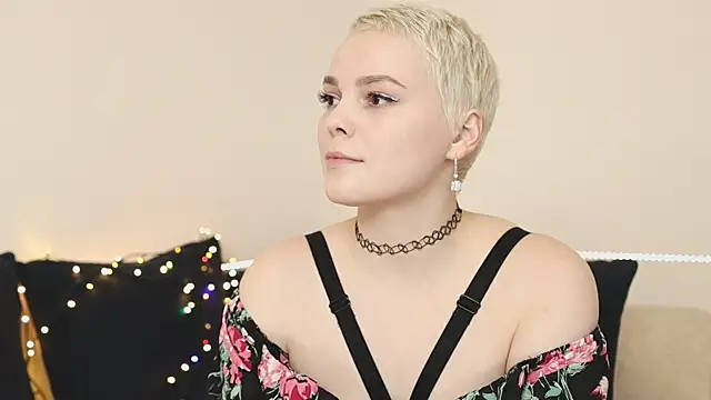 LikaBerry1 online show from 29, 12, 2024